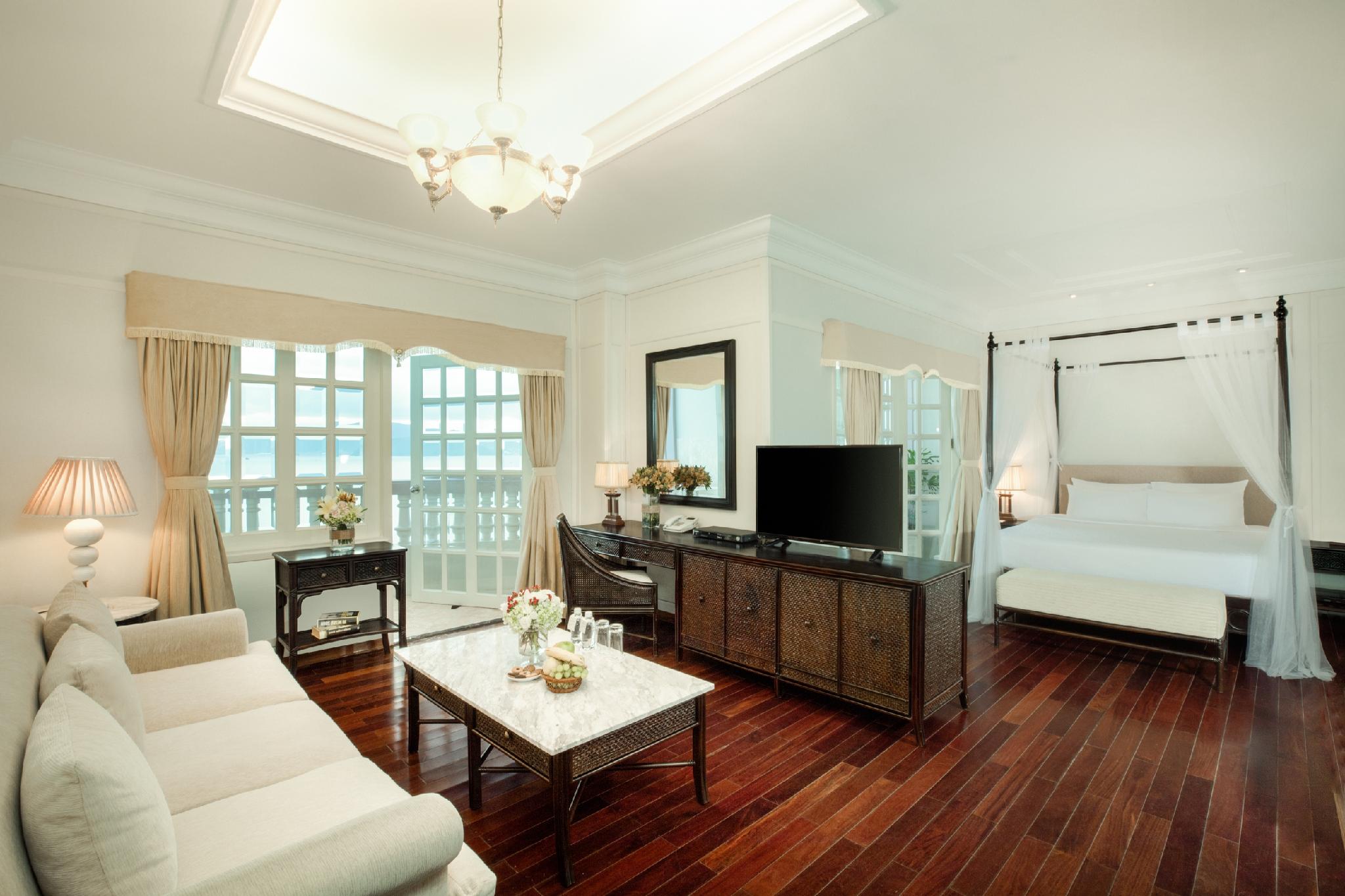 phong ngu Sunrise Nha Trang Beach Hotel & Spa