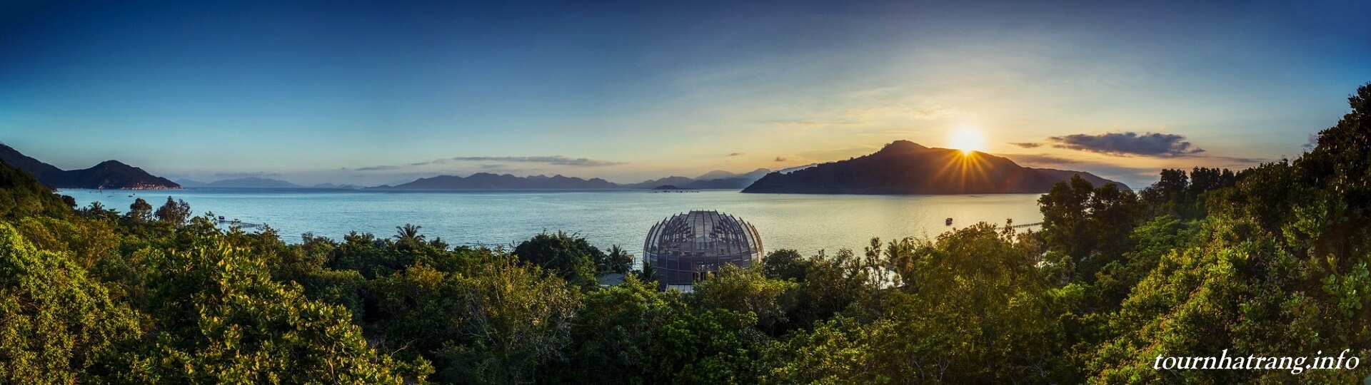 ngam binh minh tren vinh ninh van nha trang
